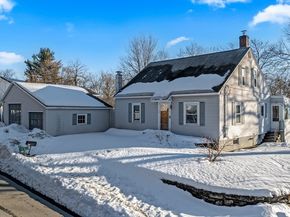 72 Youngs Rd, Lunenburg MA 01462