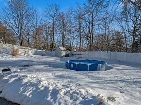 72 Youngs Rd, Lunenburg MA 01462