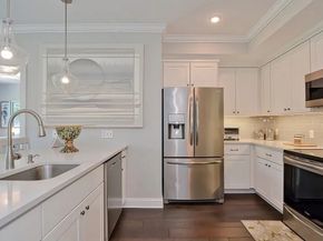 635 Old Post Rd 210, Sharon MA 02067