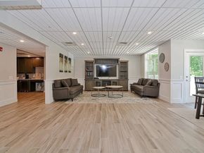 635 Old Post Rd 210, Sharon MA 02067