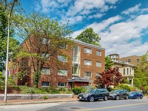 329 Harvard Street 11, Cambridge MA 02139