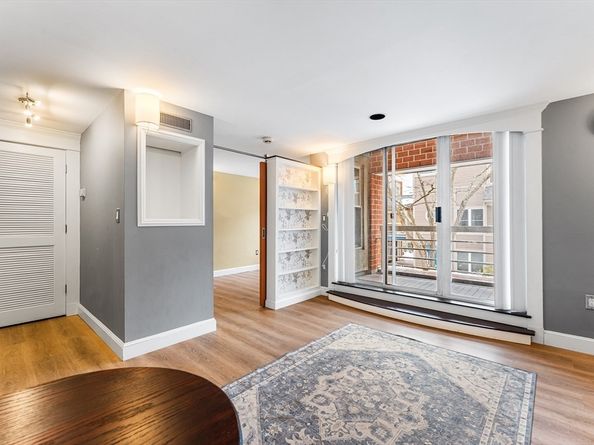 20 Chestnut St 11, Cambridge MA 02139