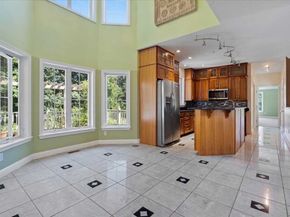 89 Boulder Hill Rd, Holden MA 01522