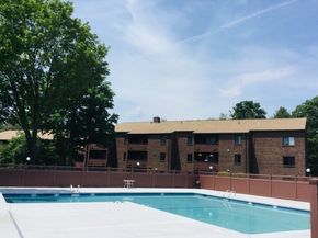 15 Davis Rd B11, Acton MA 01720