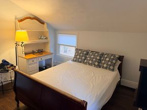 18 Boxford Rd, Topsfield MA 01983