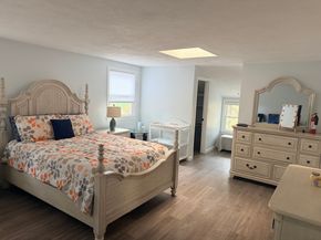 18 Boxford Rd, Topsfield MA 01983