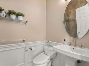 45 Kingsbury St, Wellesley MA 02481