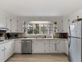 454 Wilson St, Clinton MA 01510