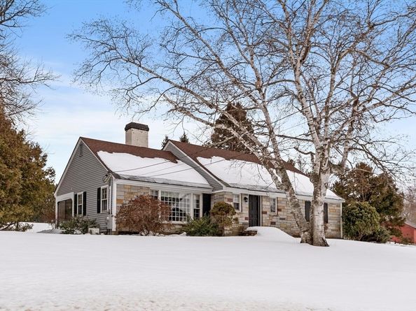 454 Wilson St, Clinton MA 01510
