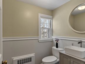 454 Wilson St, Clinton MA 01510