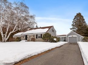 454 Wilson St, Clinton MA 01510