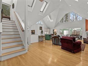 29 Deer Path 29, Hudson MA 01749