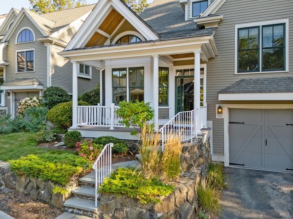 141 Johnson Woods Drive 141, Reading MA 01867