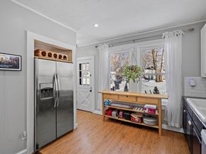 16 Bancroft Park 16, Hopedale MA 01747