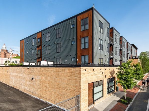 305 Webster Ave 104, Cambridge MA 02141