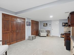 4 Knights Ct, Newbury MA 01951
