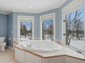 4 Knights Ct, Newbury MA 01951
