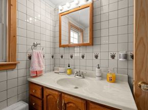 15 Roland Road, Peabody MA 01960