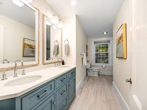 6 Leavitt St, Hingham MA 02043