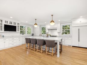 6 Leavitt St, Hingham MA 02043