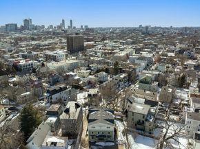 39 Oak St 39B, Somerville MA 02143