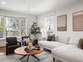 39 Oak St 39B, Somerville MA 02143