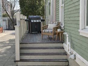 39 Oak St 39B, Somerville MA 02143