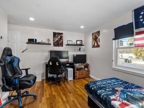 18 Dunham Rd, Beverly MA 01915