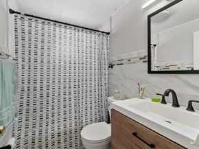 18 Dunham Rd, Beverly MA 01915