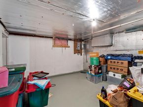 18 Dunham Rd, Beverly MA 01915