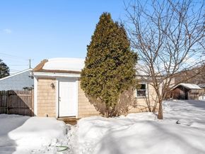 18 Dunham Rd, Beverly MA 01915
