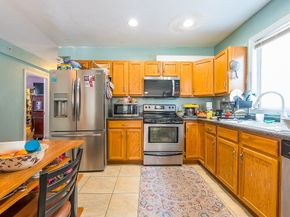 10 Lucian St, Worcester MA 01603