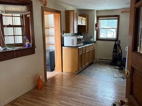 93 Fairfax Rd, Worcester MA 01610