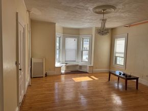 93 Fairfax Rd, Worcester MA 01610