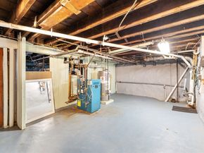 11 Birch St, Lynn MA 01902