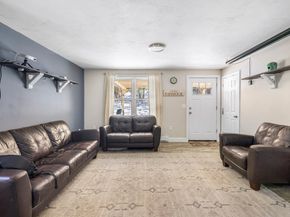 17 Gray Rd, Templeton MA 01468