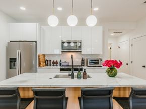 43 Withington St 7, Boston MA 02124