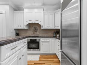 41-43 Phillips St 8, Boston MA 02114