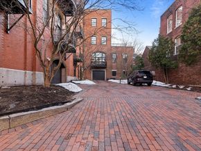 41-43 Phillips St 8, Boston MA 02114
