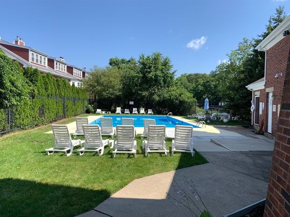 142 Quincy Shore Dr 142, Quincy MA 02171