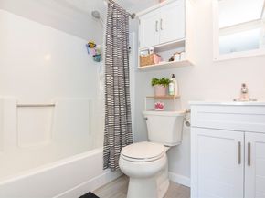 360 Littleton Rd A4, Chelmsford MA 01824