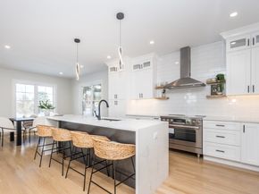 15 Cedarcroft Lane, Waltham MA 02451