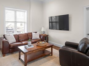 9-11 Ellwood St 4, Boston MA 02129