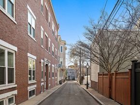 9-11 Ellwood St 4, Boston MA 02129