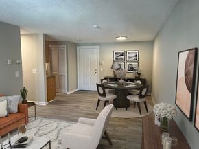 164 Heritage Dr 164, Northbridge MA 01588
