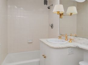 37 Beacon St 23, Boston MA 02108