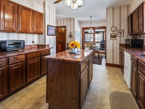 212 Washington Street, Leominster MA 01453