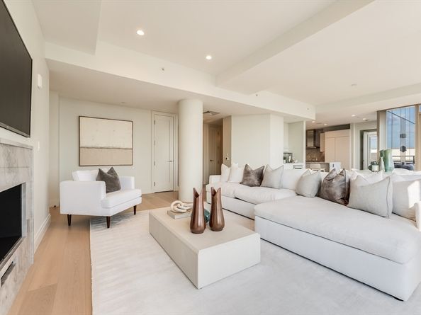 135 Seaport Blvd PH3B, Boston MA 02210