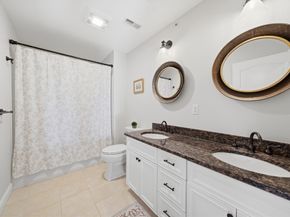 1 Junction Ln 1, Hamilton MA 01982