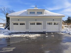 1 Junction Ln 1, Hamilton MA 01982